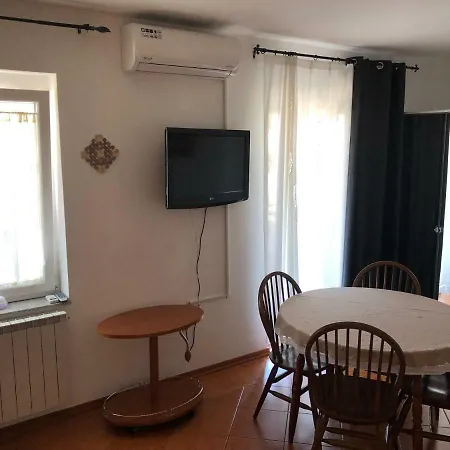 Arcobaleno Isolano Apartment *